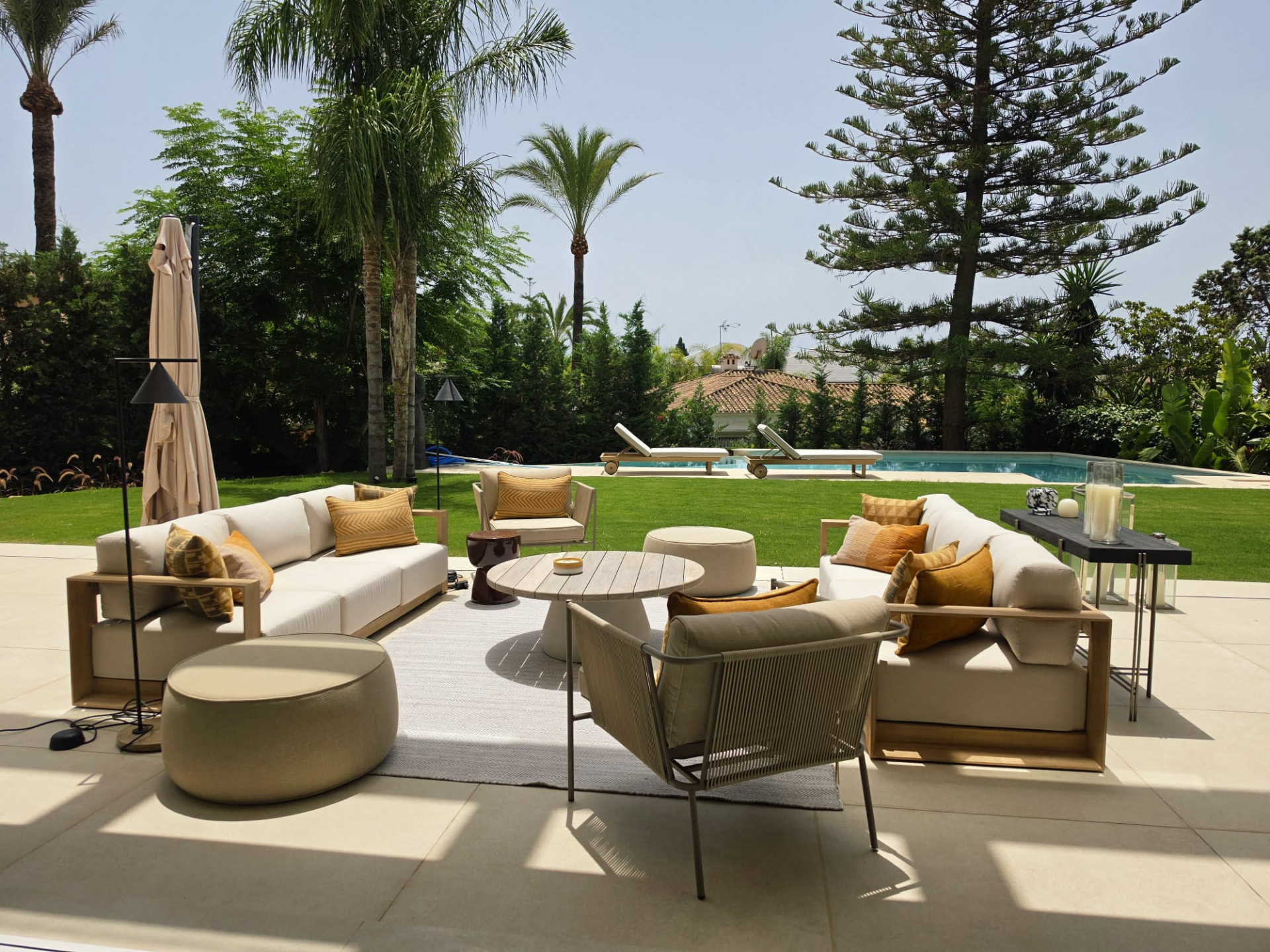 5 спални, 6 бани - Вила за продажба в Los Monteros, Marbella