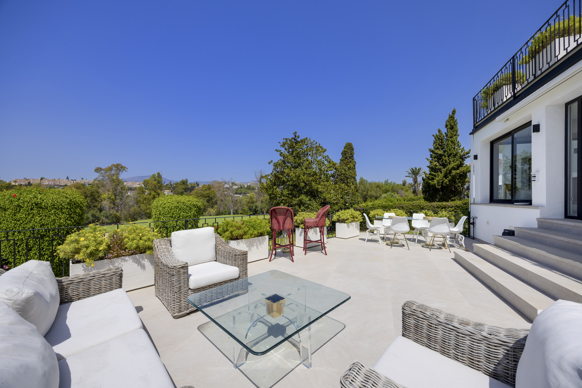 4 Bed, 5 Bath - Villa for Sale in Guadalmina Alta, San Pedro de Alcántara