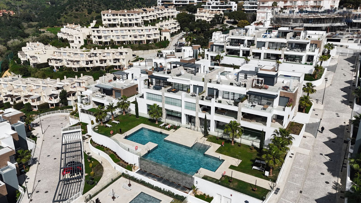 Casa Adosada de 3 Dormitorios en venta en Marbella