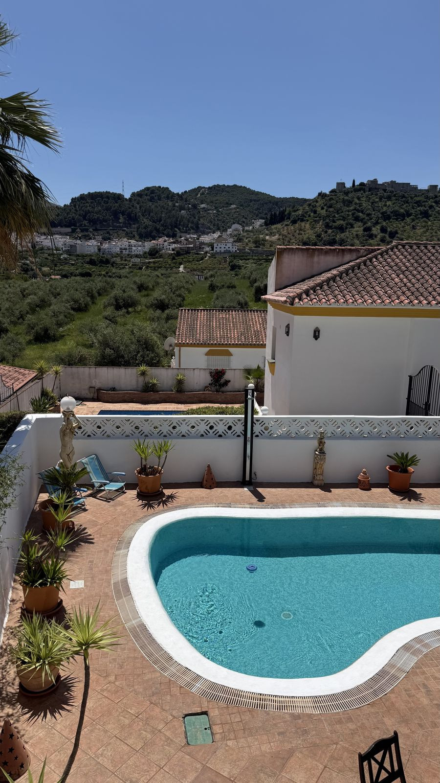 Casa de 4 Dormitorios y 5 Baños en venta en Monda
