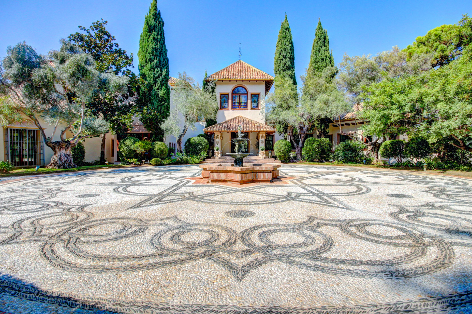 7 спални, 9 бани - Вила за продажба в La Zagaleta, Benahavis