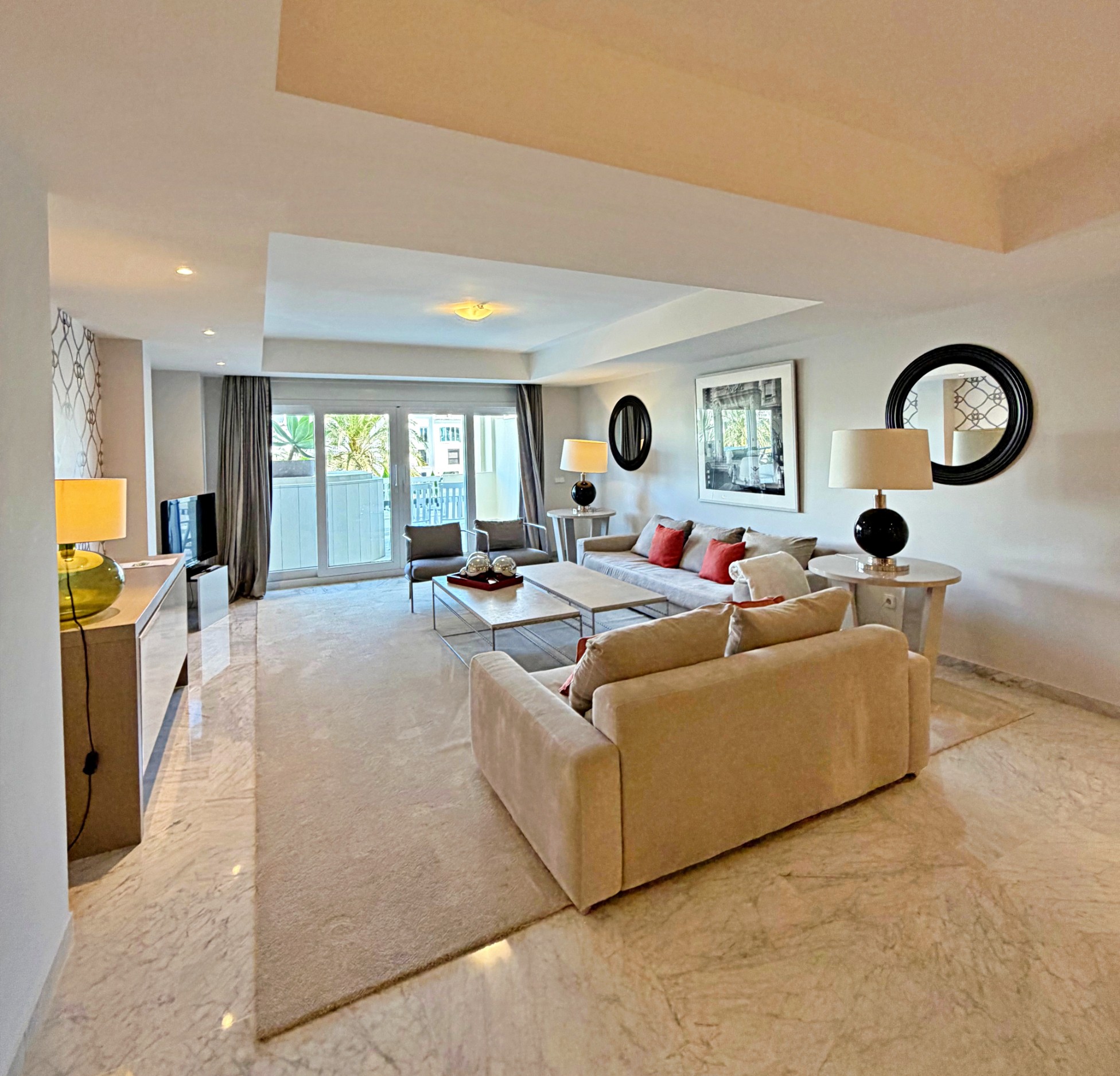 Piso de 1 Dormitorio y 1 Baño en alquiler en Puerto Banús, Marbella