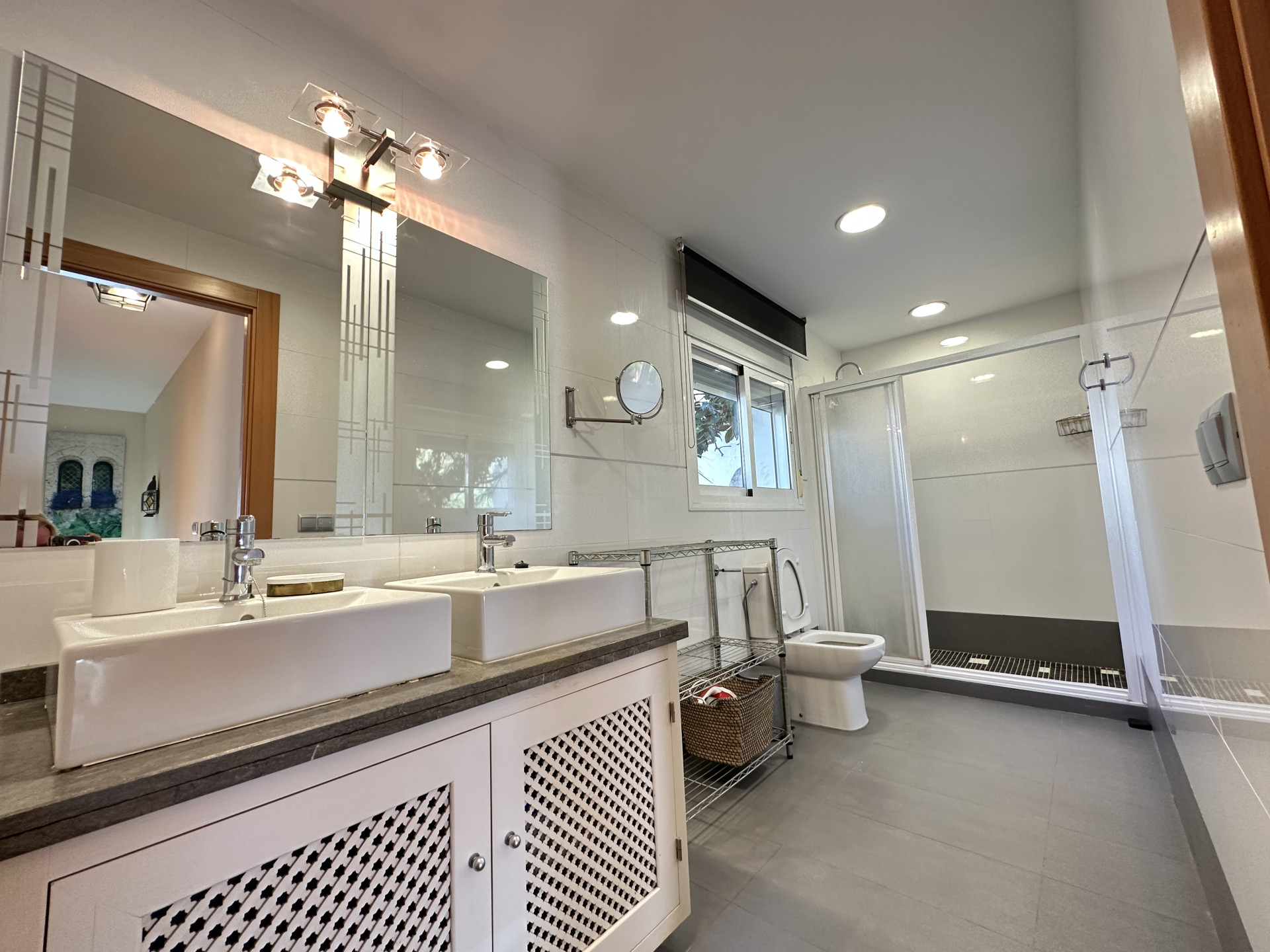 Casa Adosada de 3 Dormitorios en venta en Milla de Oro, Marbella
