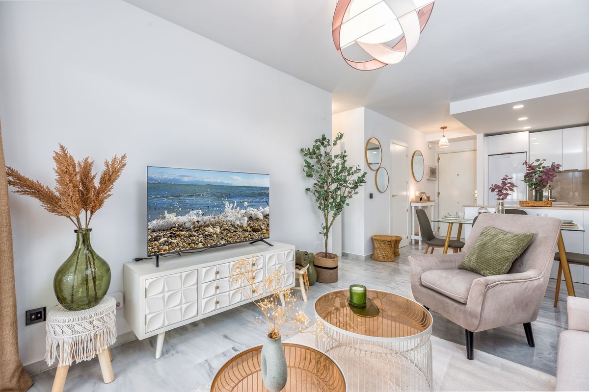 Piso de 2 Dormitorios y 1 Baño en venta en Riviera del Sol, Mijas