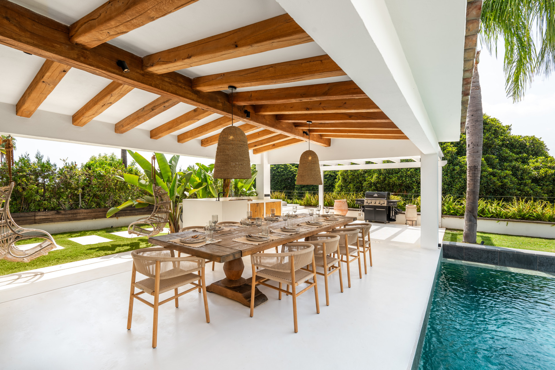 5 Slaapk., 7 Badk. - Villa te koop in Nueva Andalucia, Marbella