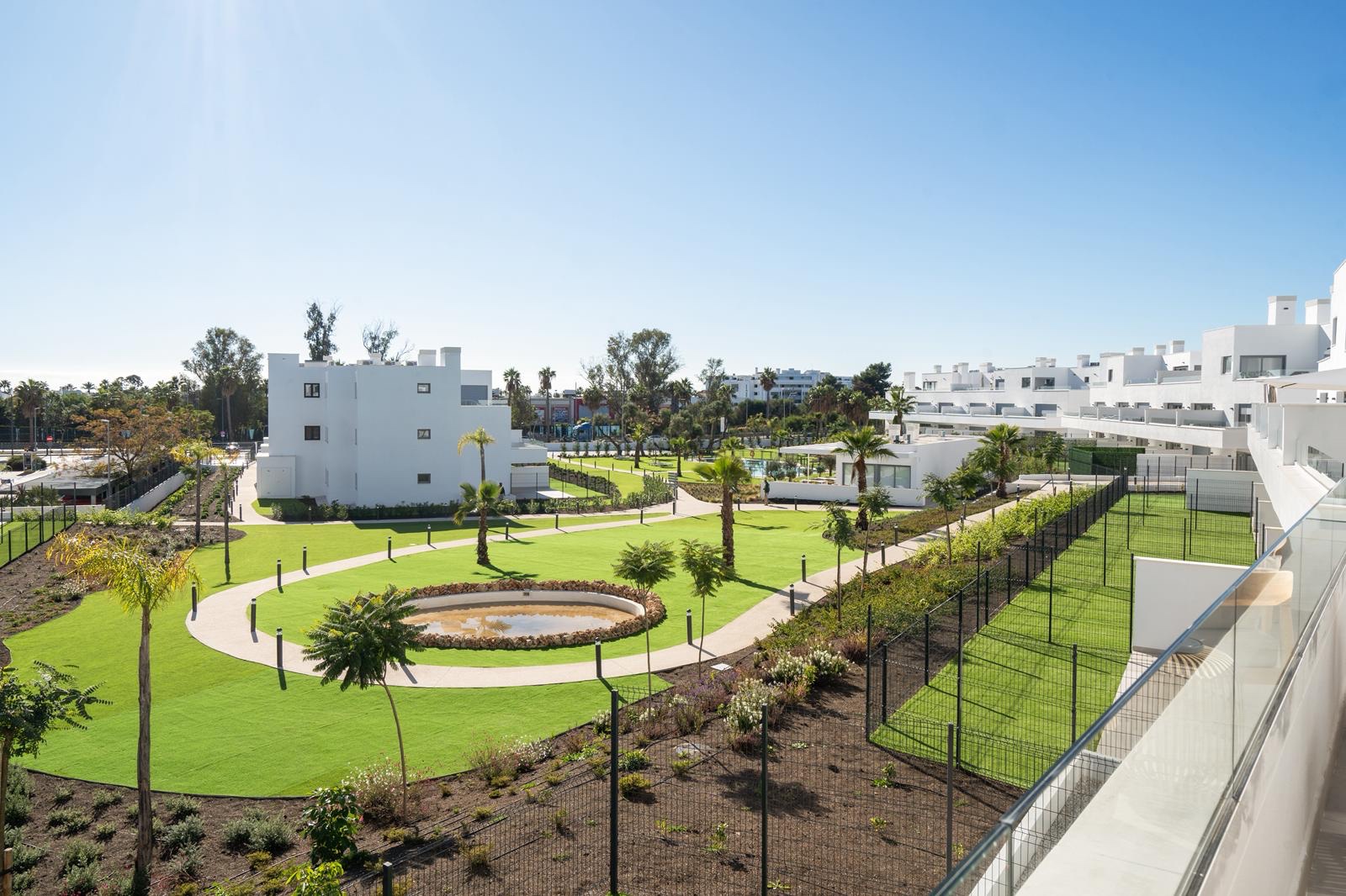 Piso de 3 Dormitorios en alquiler en Cancelada, Estepona