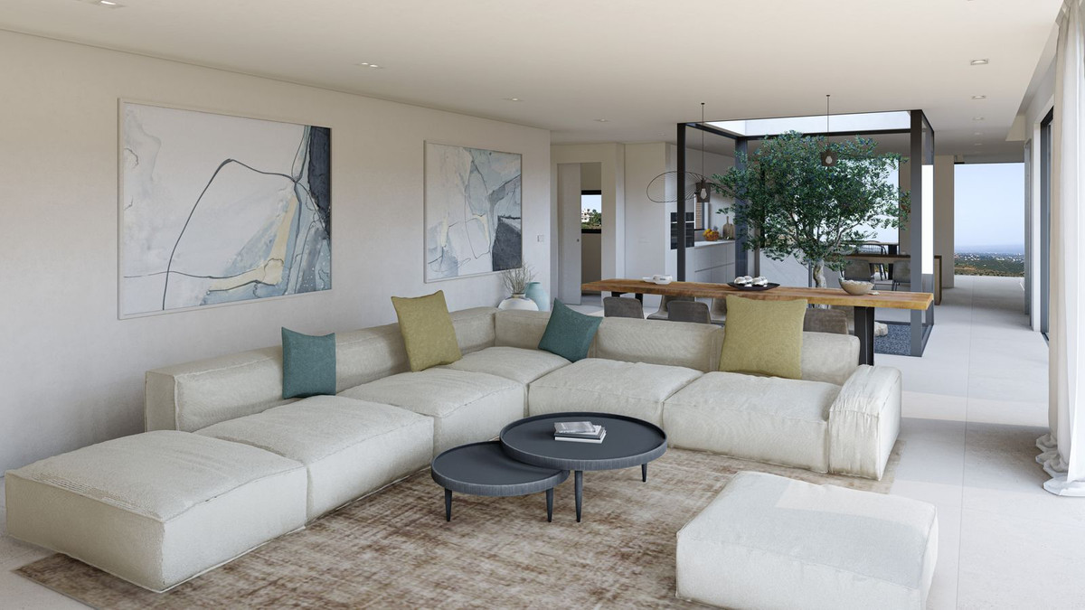 4 Bed - Villa for Sale in Los Monteros, Marbella