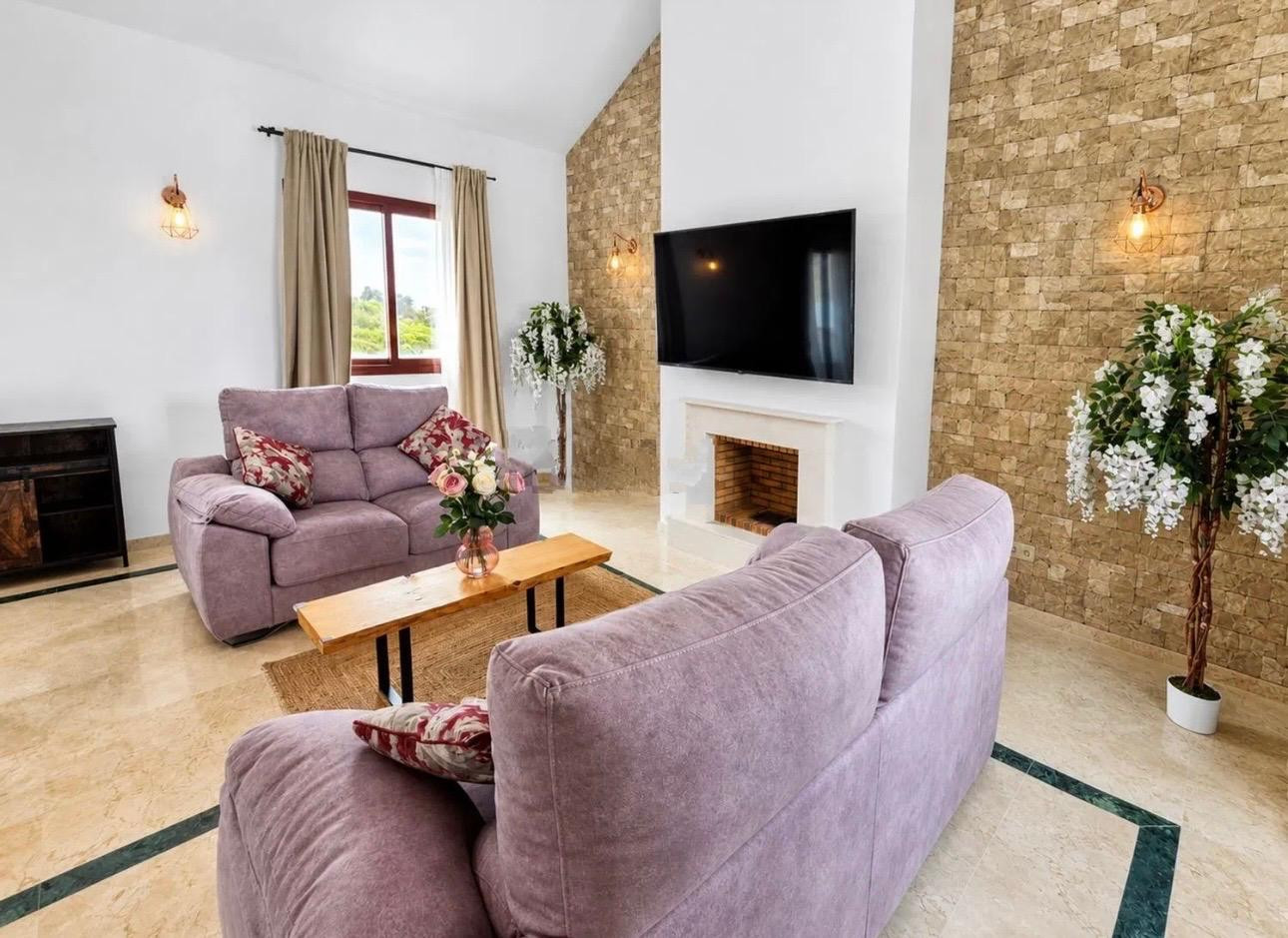 3 спални, 3 бани - Вила за продажба в Casares