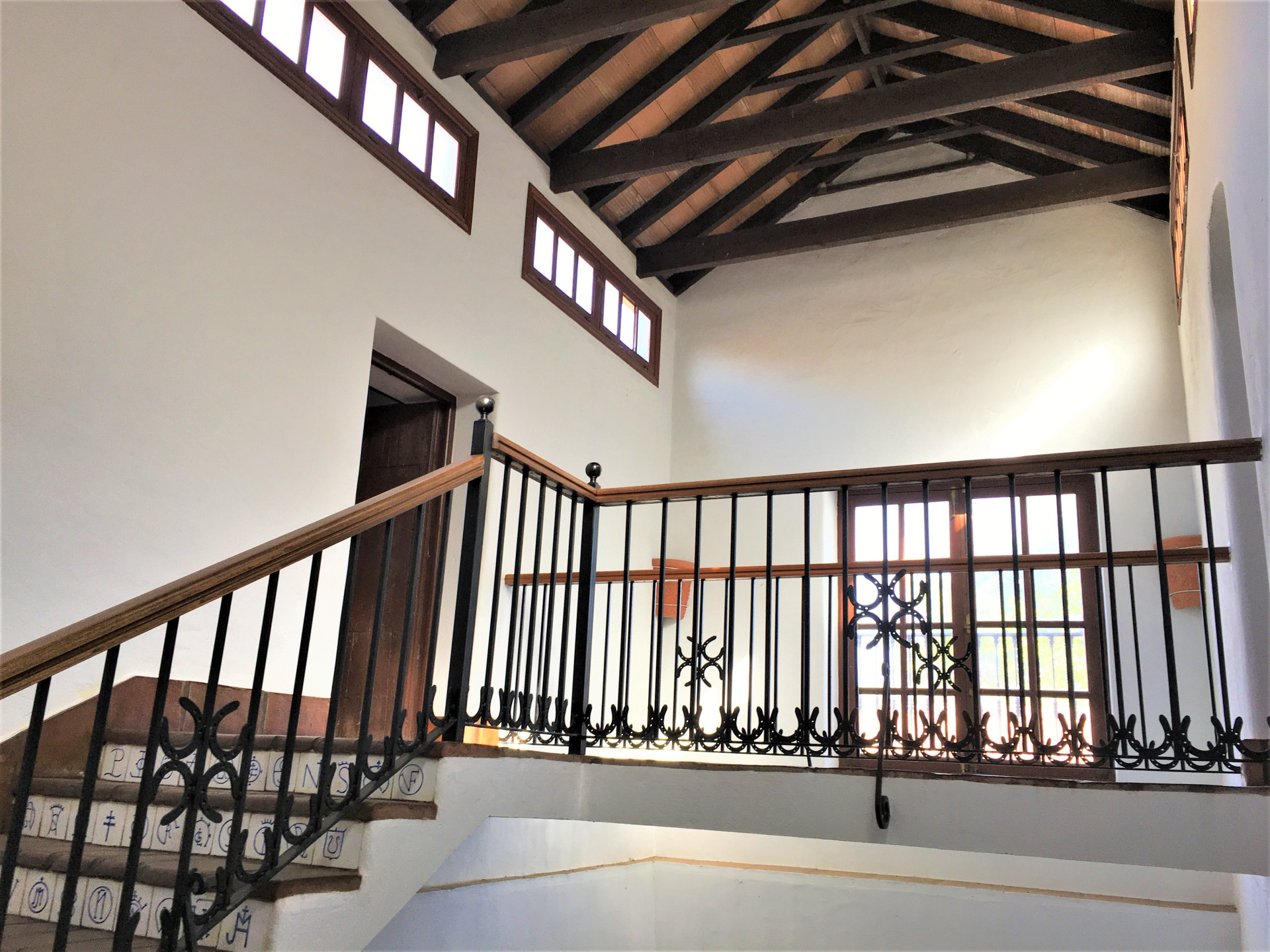 7 Bed, 6 Bath - Country House for Sale in San Enrique de Guadiaro