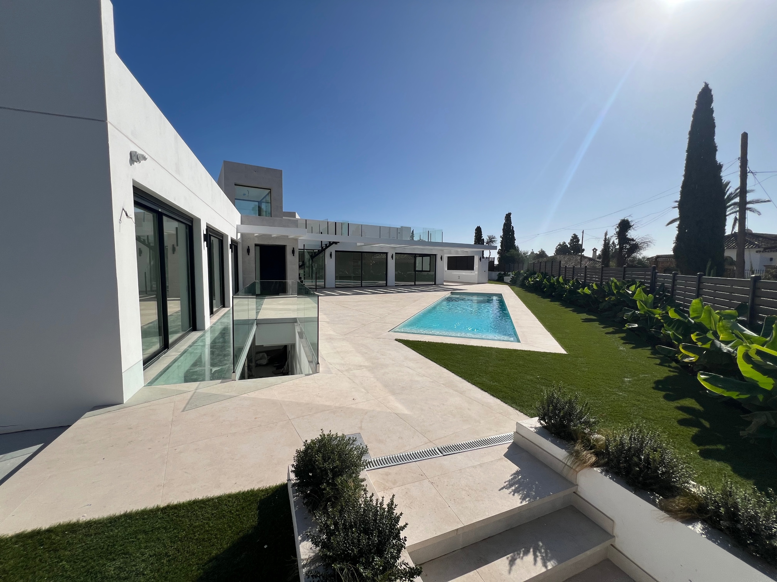 Casa de 5 Dormitorios y 5 Baños en venta en Las Lagunas de Mijas
