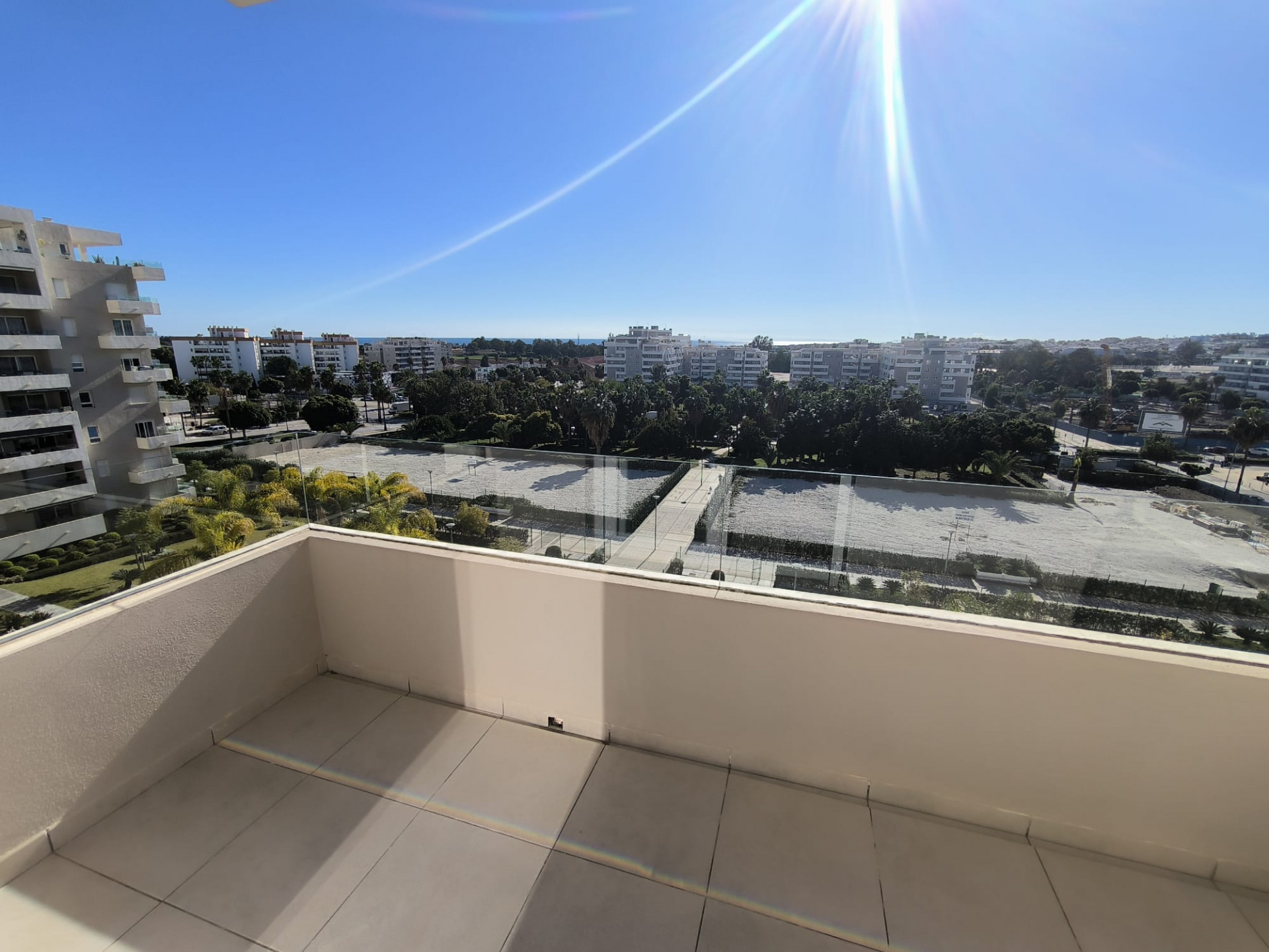 Piso de 3 Dormitorios y 2 Baños en alquiler en Nueva Andalucía, Marbella