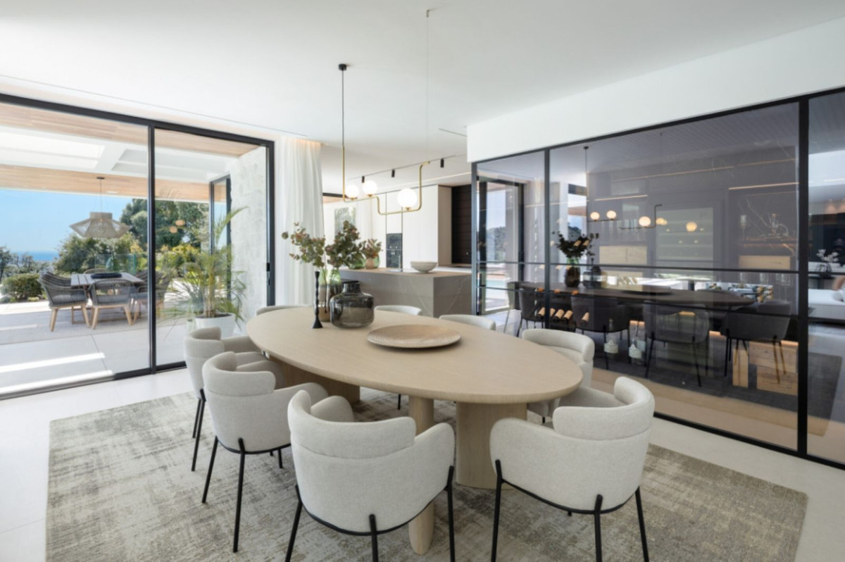 Casa de 6 Dormitorios en venta en La Quinta, Benahavís