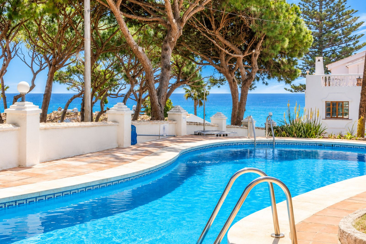 2 спални, 2 бани - Редова къща за продажба в Calahonda, Mijas