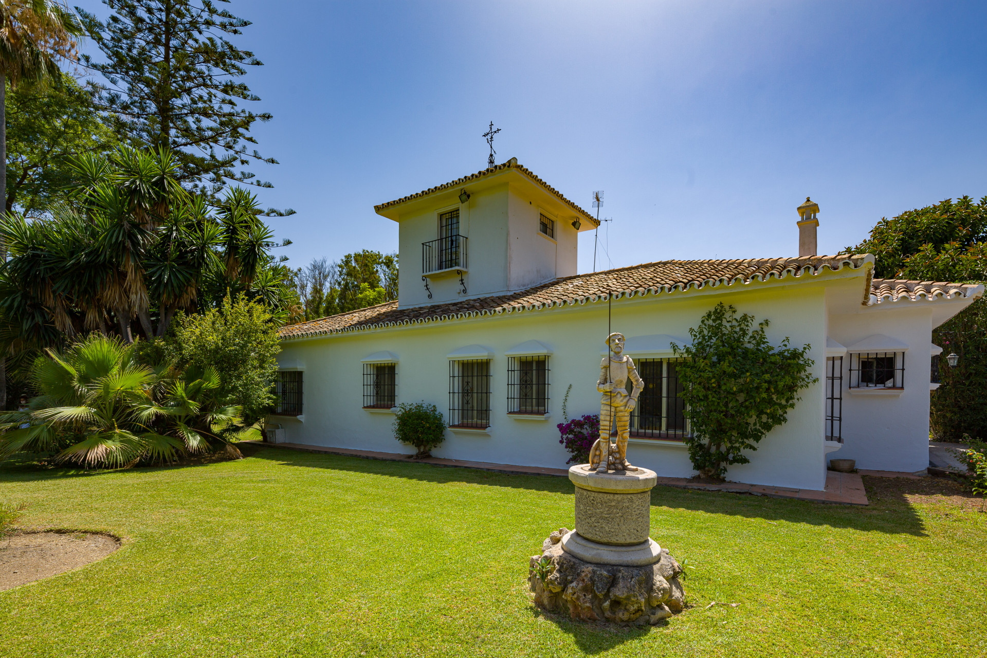 6 Bed - Villa for Sale in Guadalmina Baja, San Pedro de Alcántara