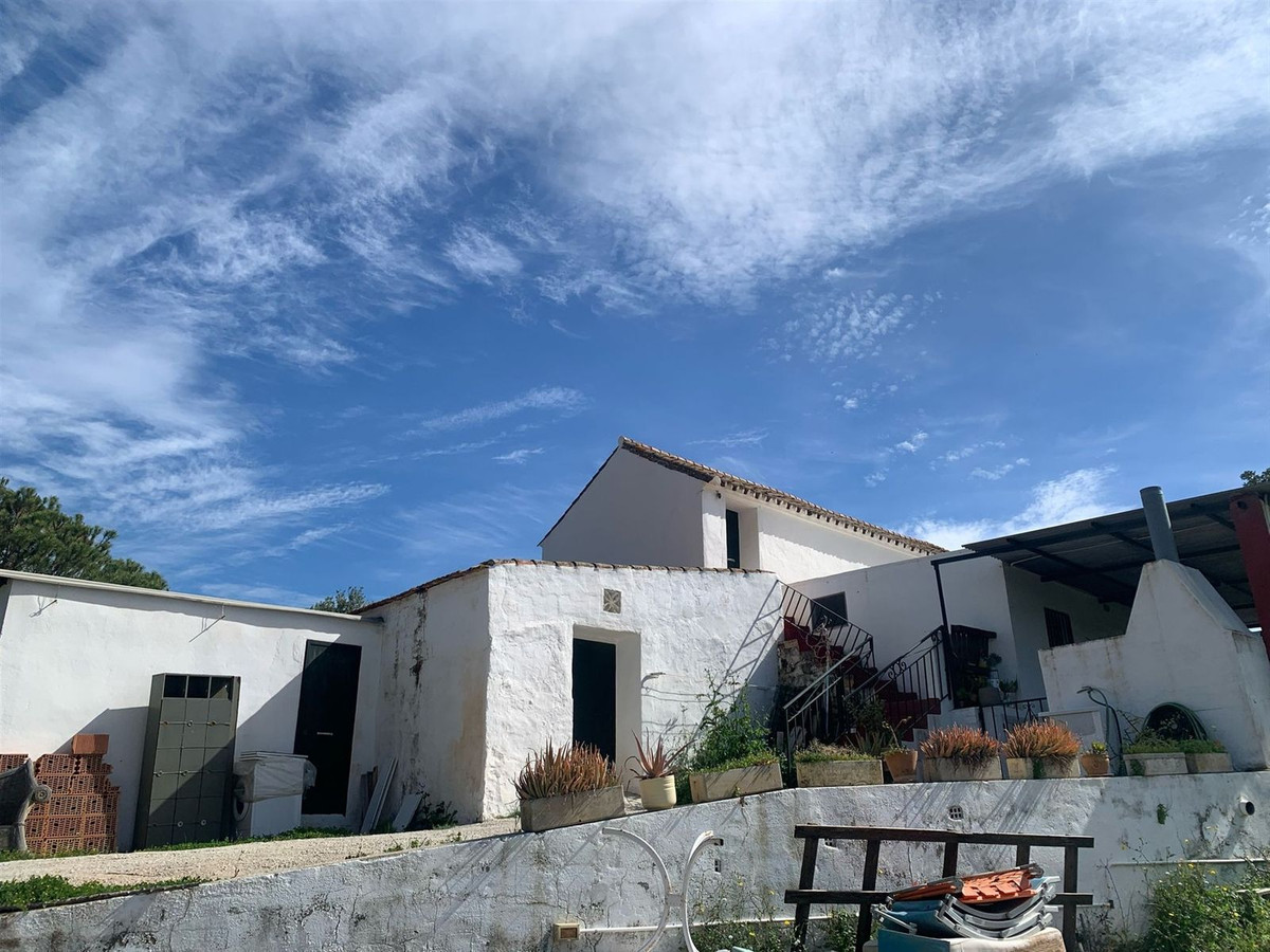 Finca de 3 Dormitorios en venta en Mijas