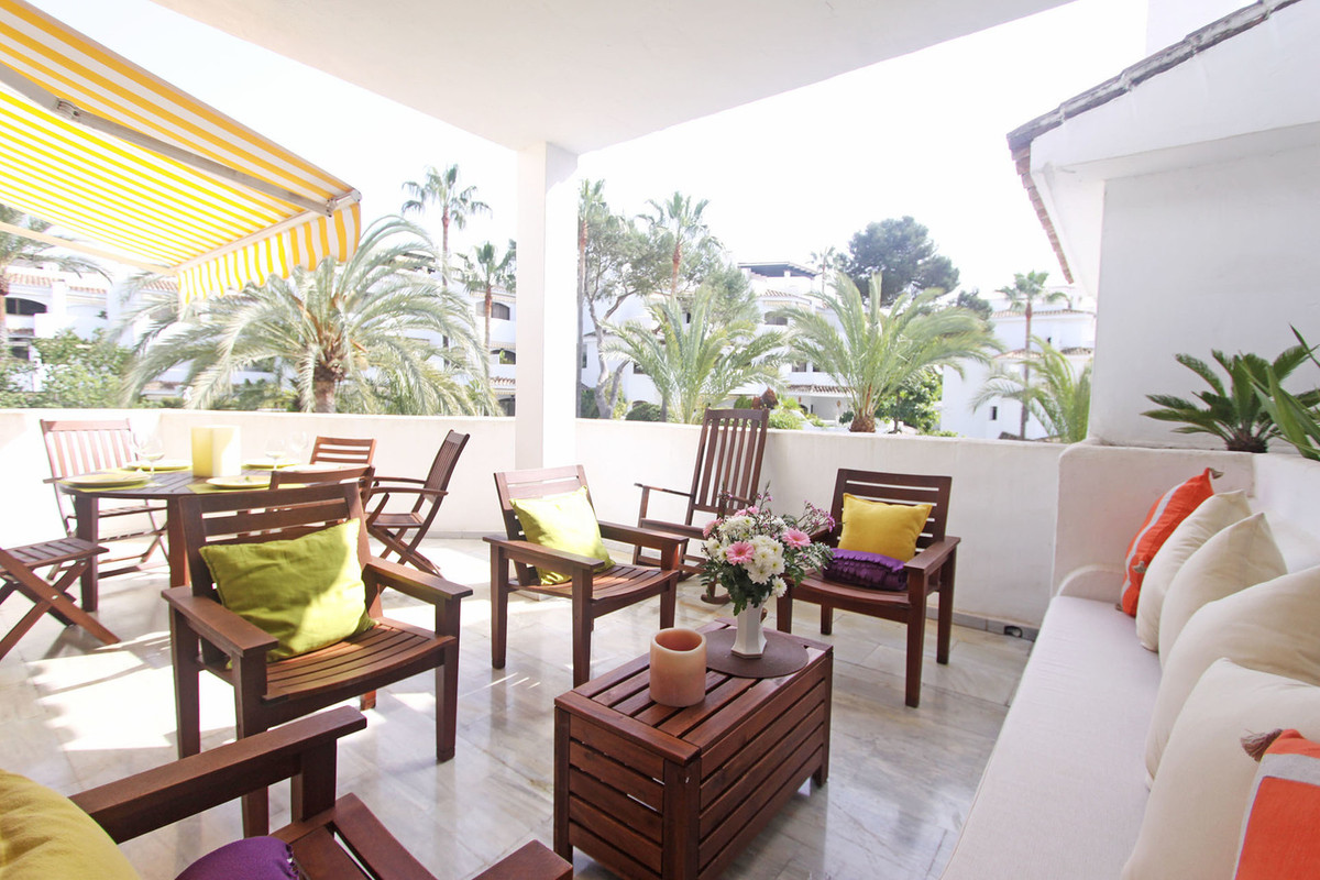 Piso de 4 Dormitorios y 2 Baños en alquiler vacacional en Marbella