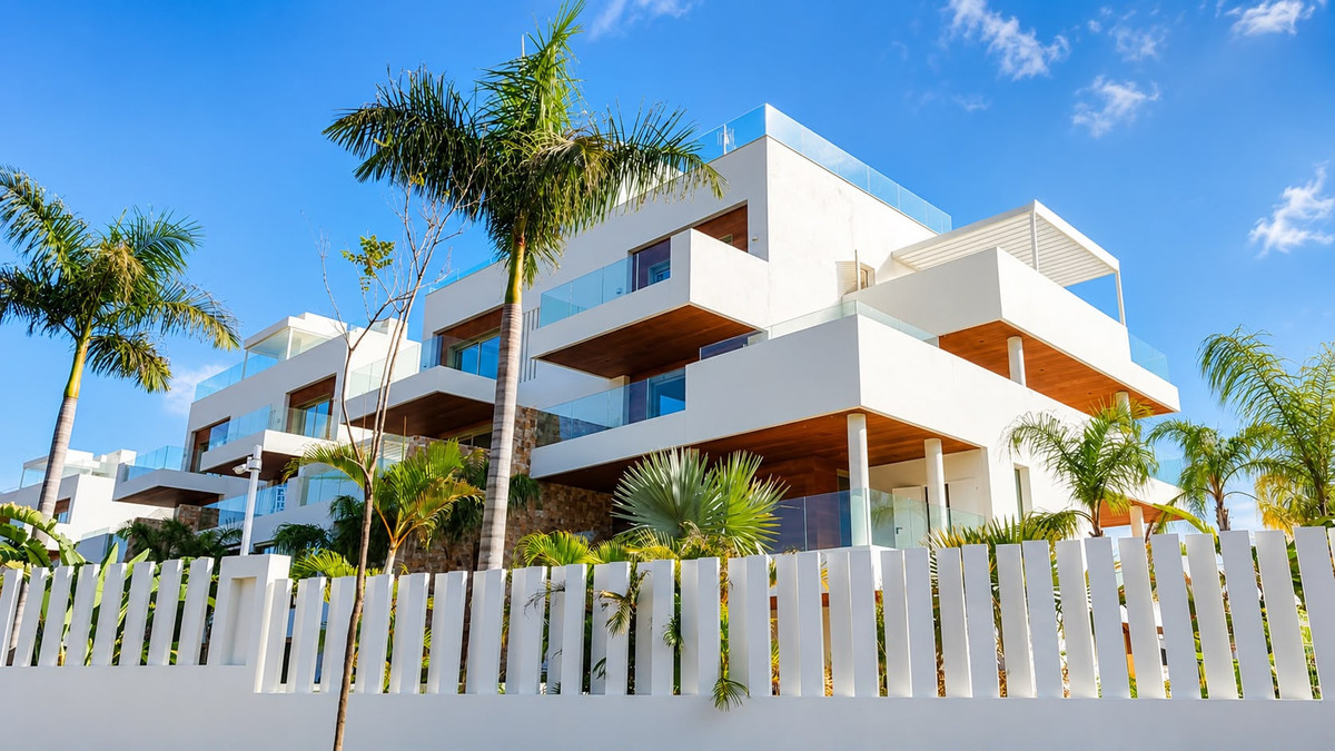 3 Bed, 3 Bath - Apartment for Sale in Marbella Golden Mile