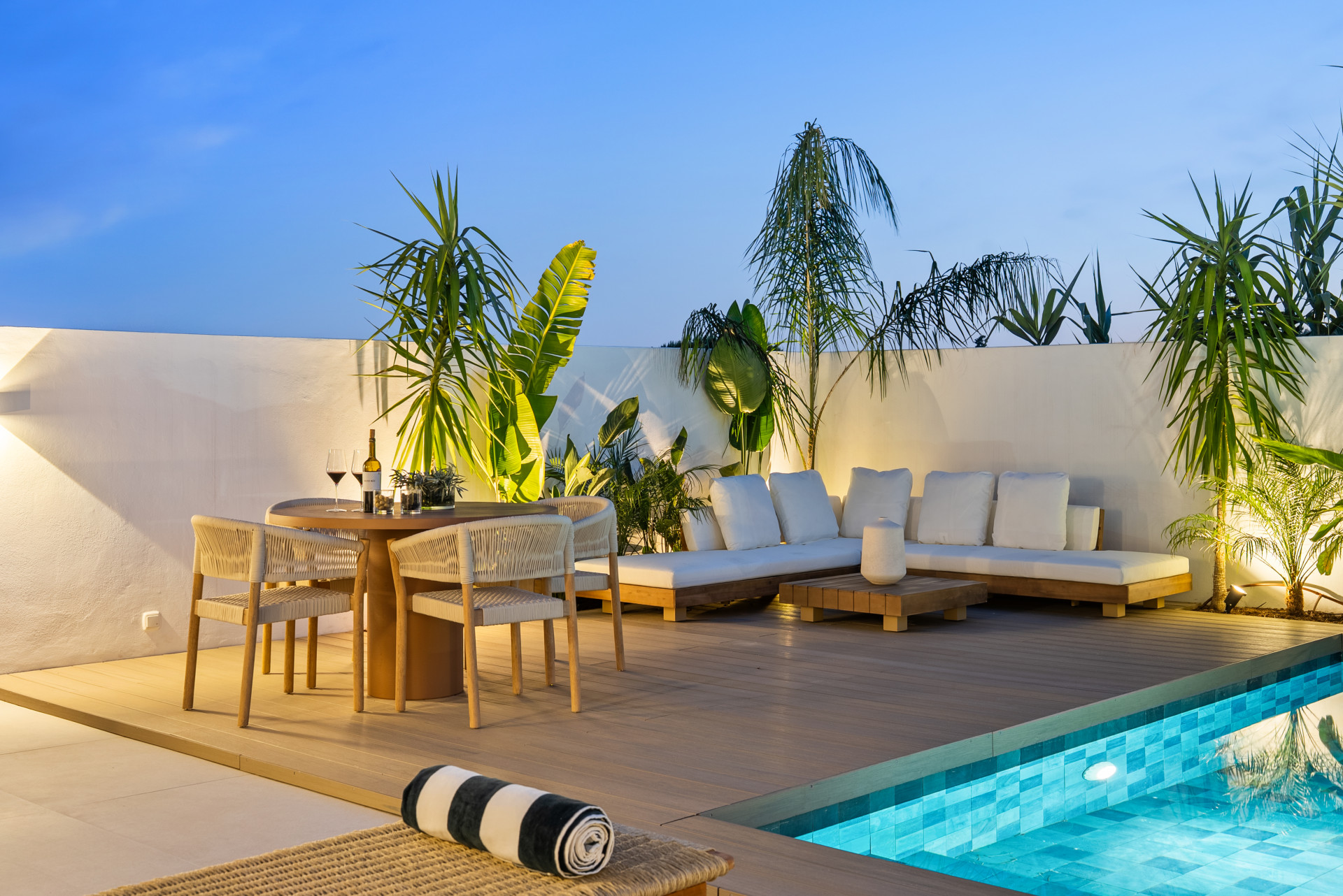 Casa Adosada de 3 Dormitorios en venta en Marbella