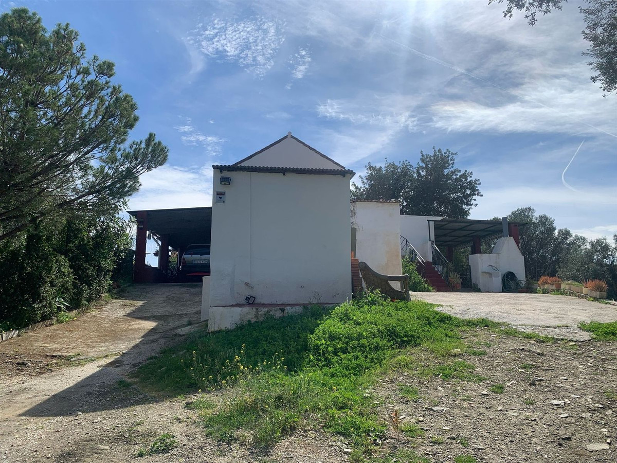 Finca de 3 Dormitorios en venta en Mijas