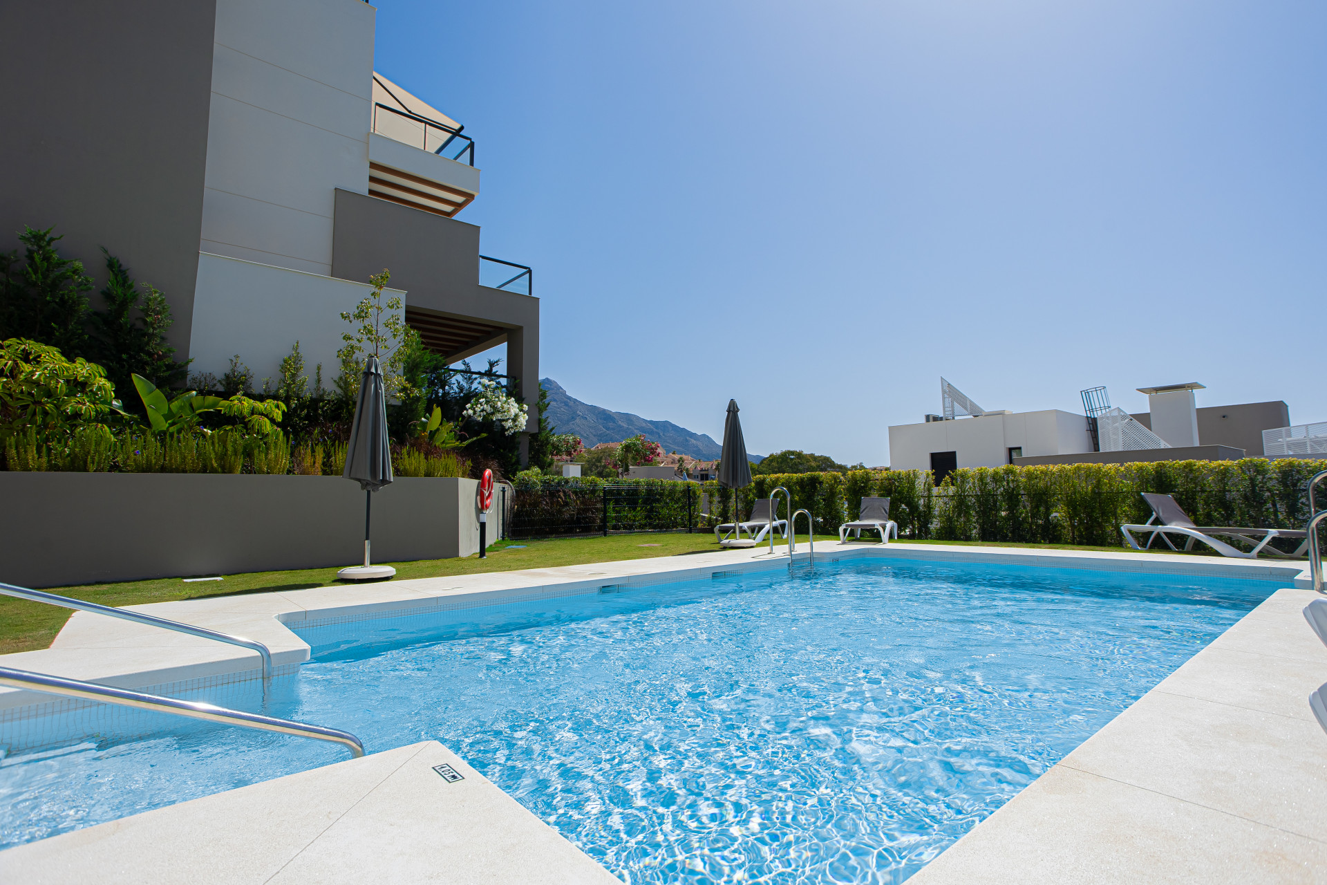 Piso de 3 Dormitorios en alquiler en Marbella