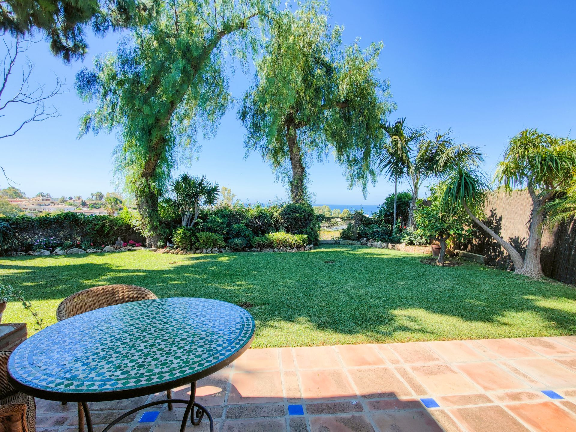 Casa de 3 Dormitorios y 6 Baños en venta en Río Real, Marbella