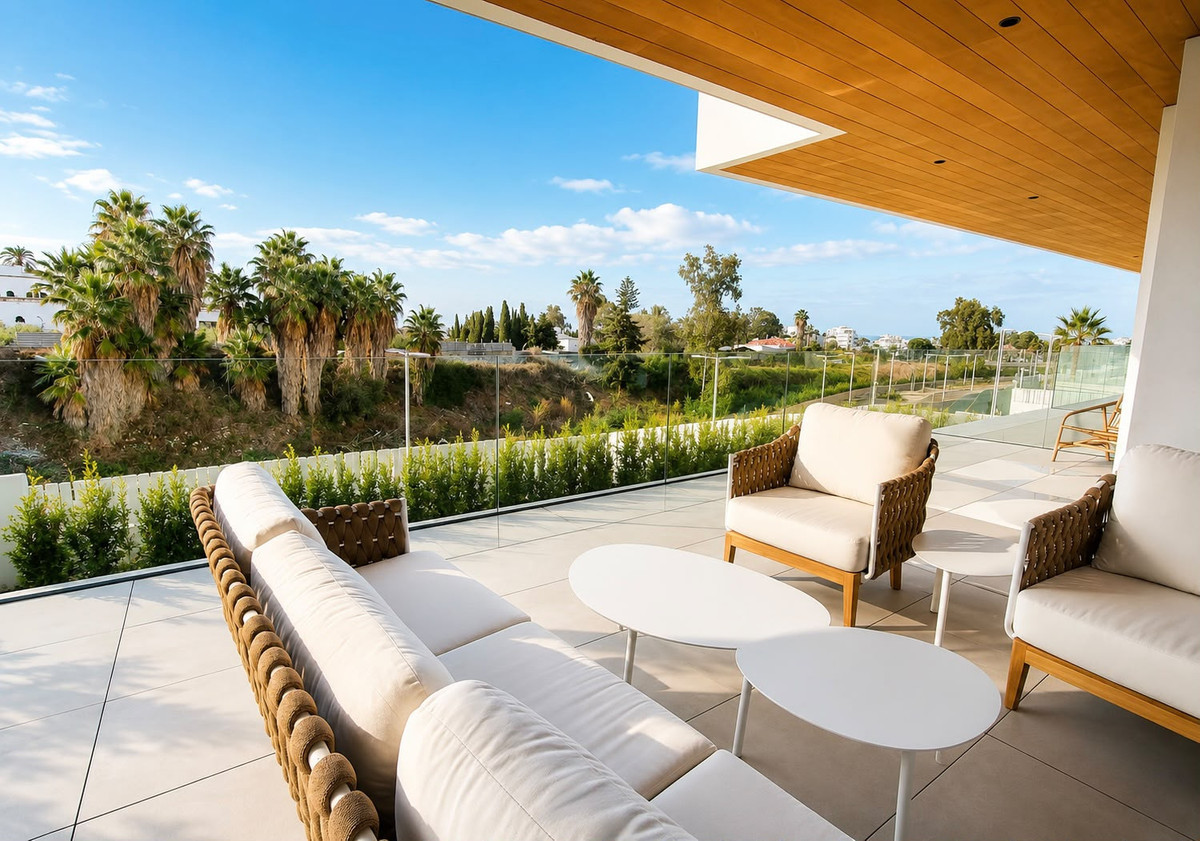 3 Bed, 3 Bath - Apartment for Sale in Marbella Golden Mile