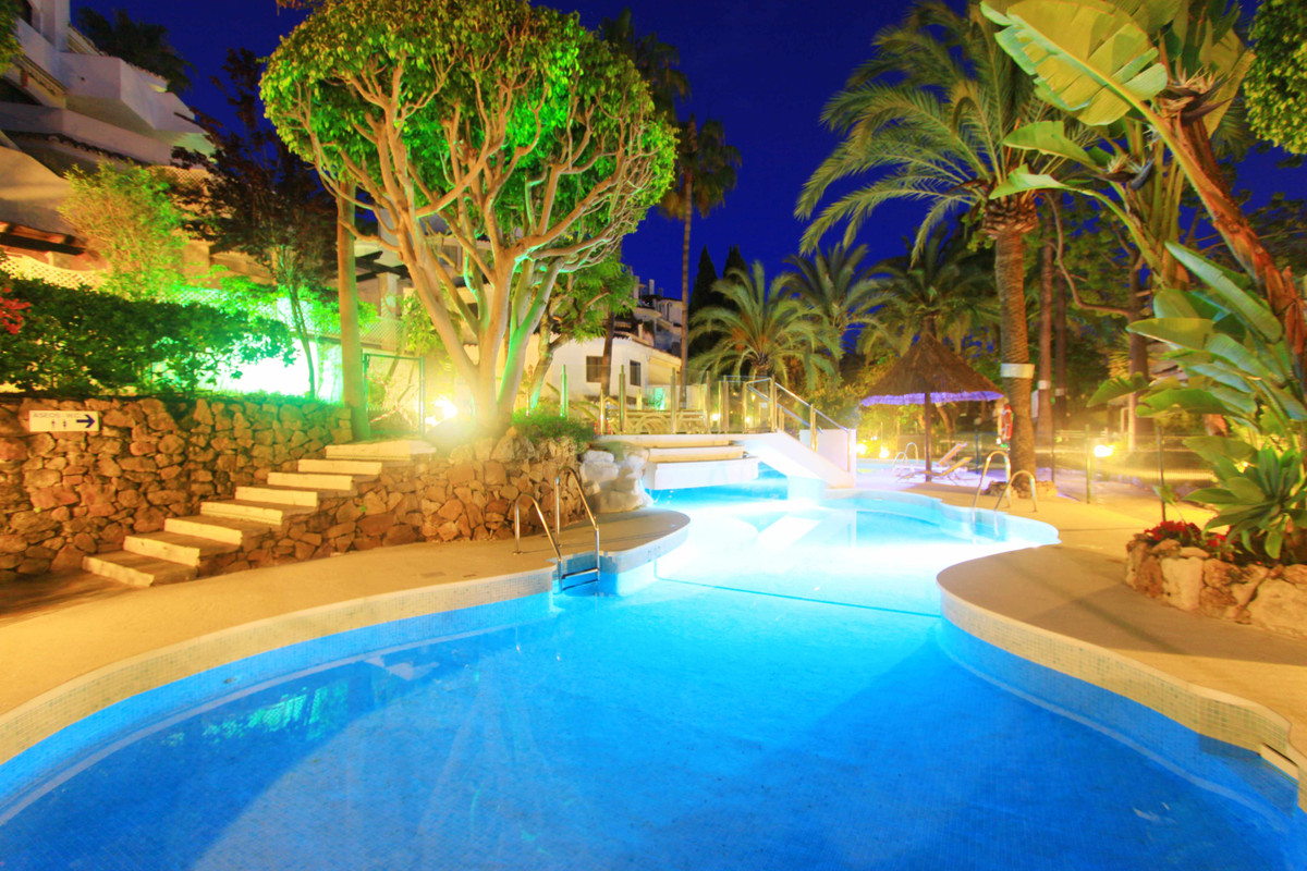 Piso de 4 Dormitorios y 2 Baños en alquiler vacacional en Marbella