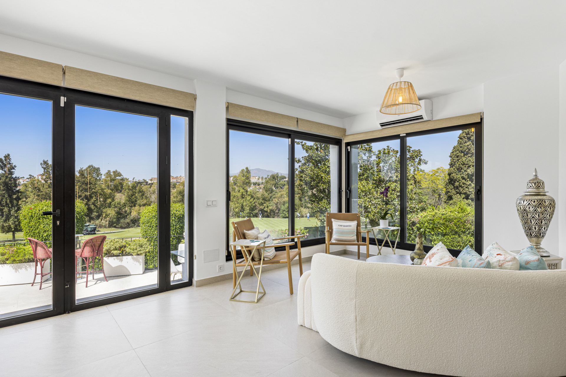 4 Bed, 5 Bath - Villa for Sale in Guadalmina Alta, San Pedro de Alcántara