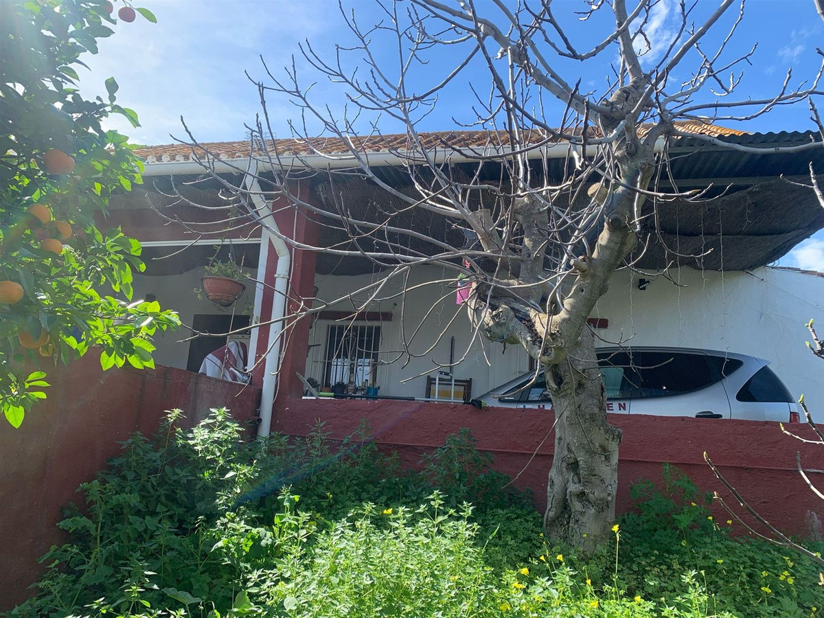 Finca de 3 Dormitorios en venta en Mijas