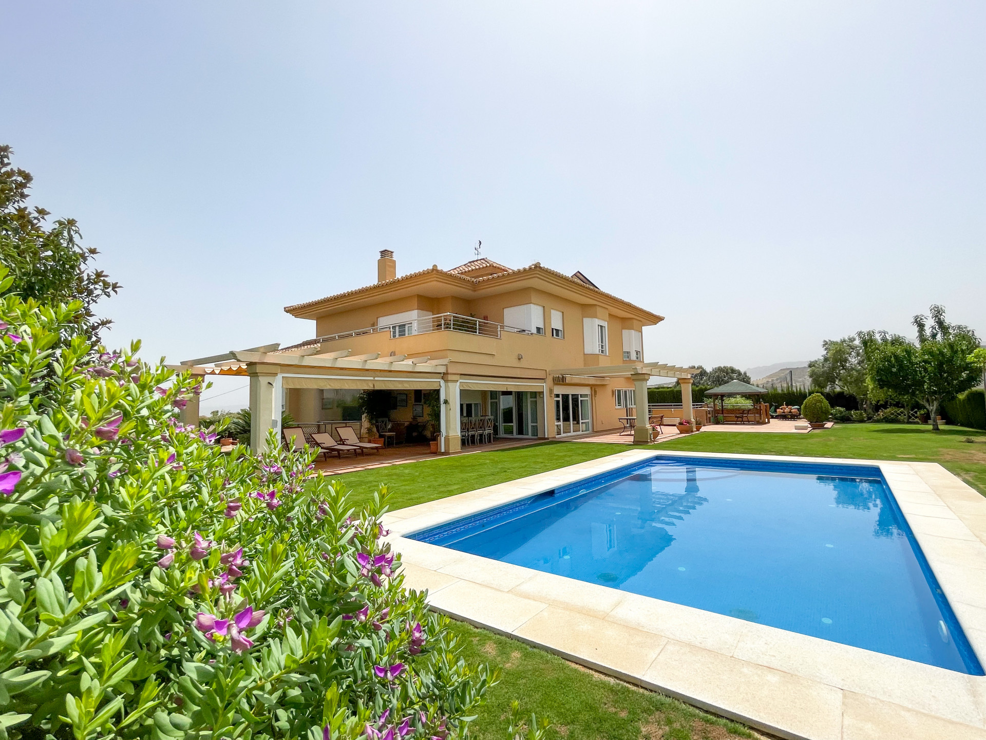 6 кровать Вилла для продажи в Antequera