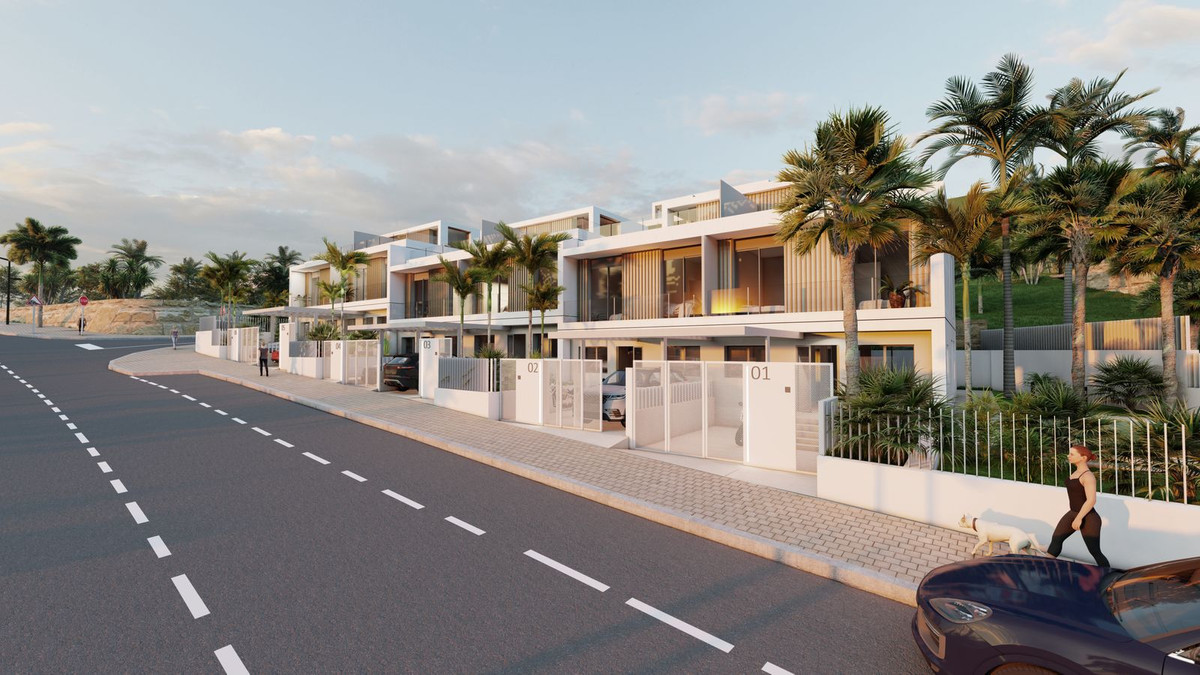 Casa de 4 Dormitorios en venta en Estepona