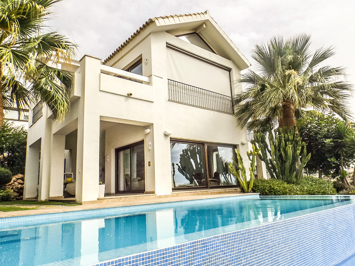Casa de 5 Dormitorios en venta en Benahavís