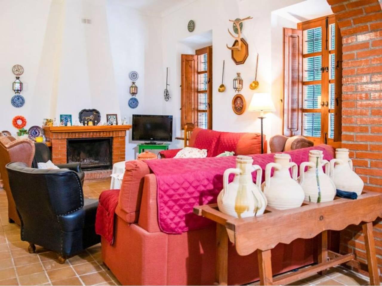 Casa Adosada de 7 Dormitorios y 4 Baños en alquiler vacacional en Vera