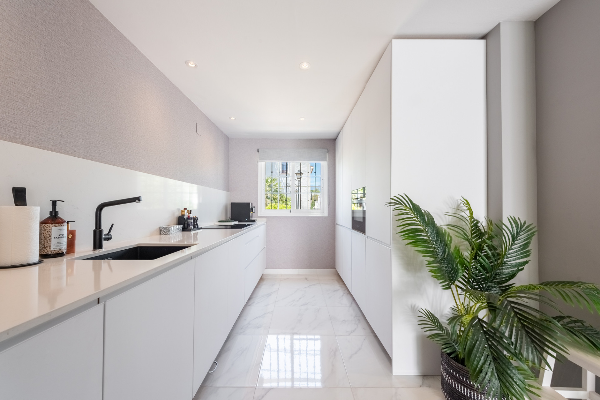 3 Bed, 3 Bath - Townhouse for Sale in Marbella Golden Mile