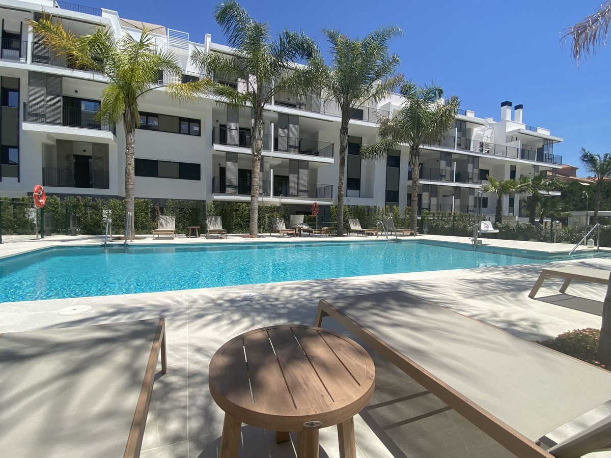 Piso de 3 Dormitorios en venta en Estepona