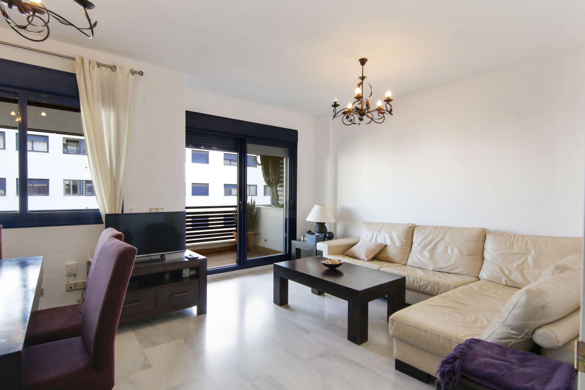 3 Bed - Apartment for Sale in La Alqueria, Estepona