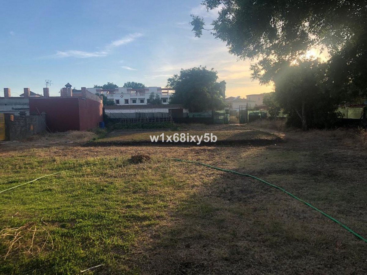 Plot for Sale in Algeciras