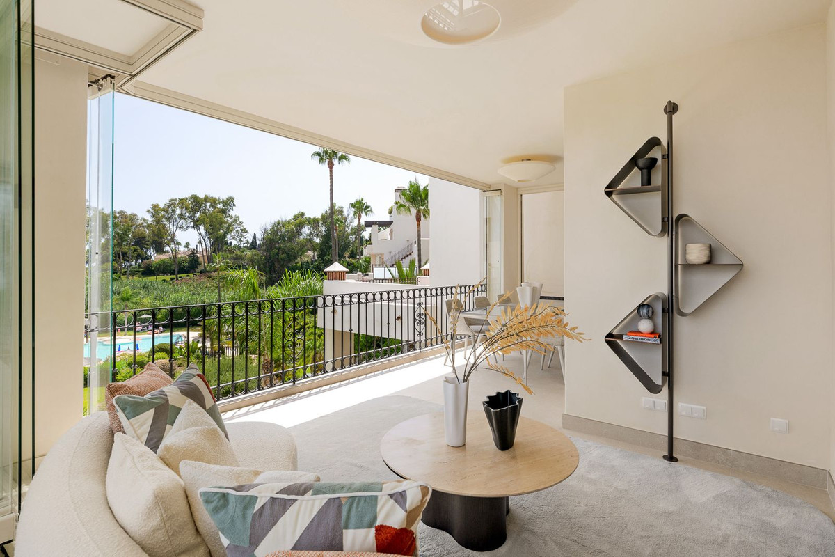 3 Bed, 2 Bath - Apartment for Sale in New Golden Mile, Estepona