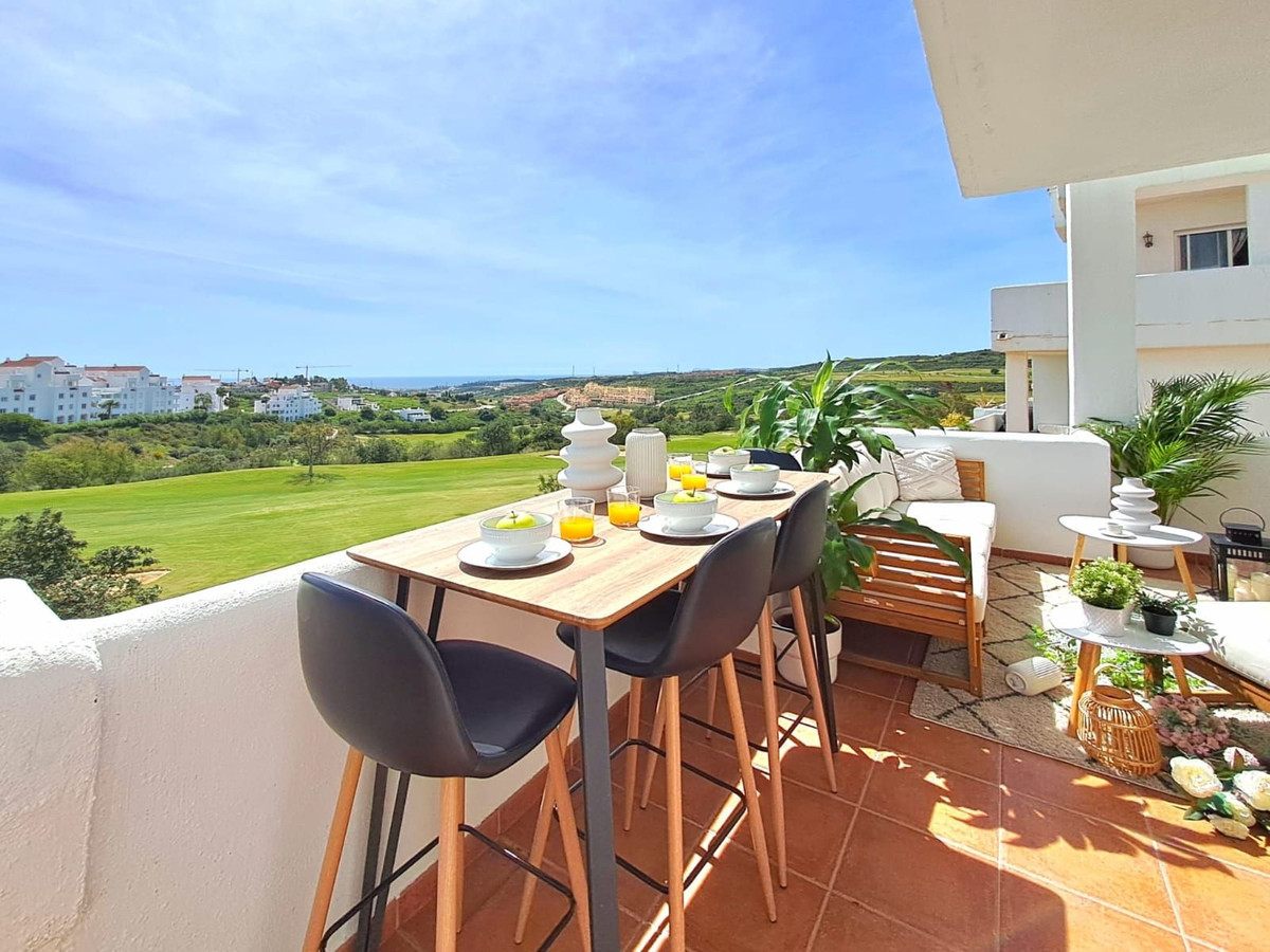 2 Bed, 2 Bath - Apartment for Sale in Estepona