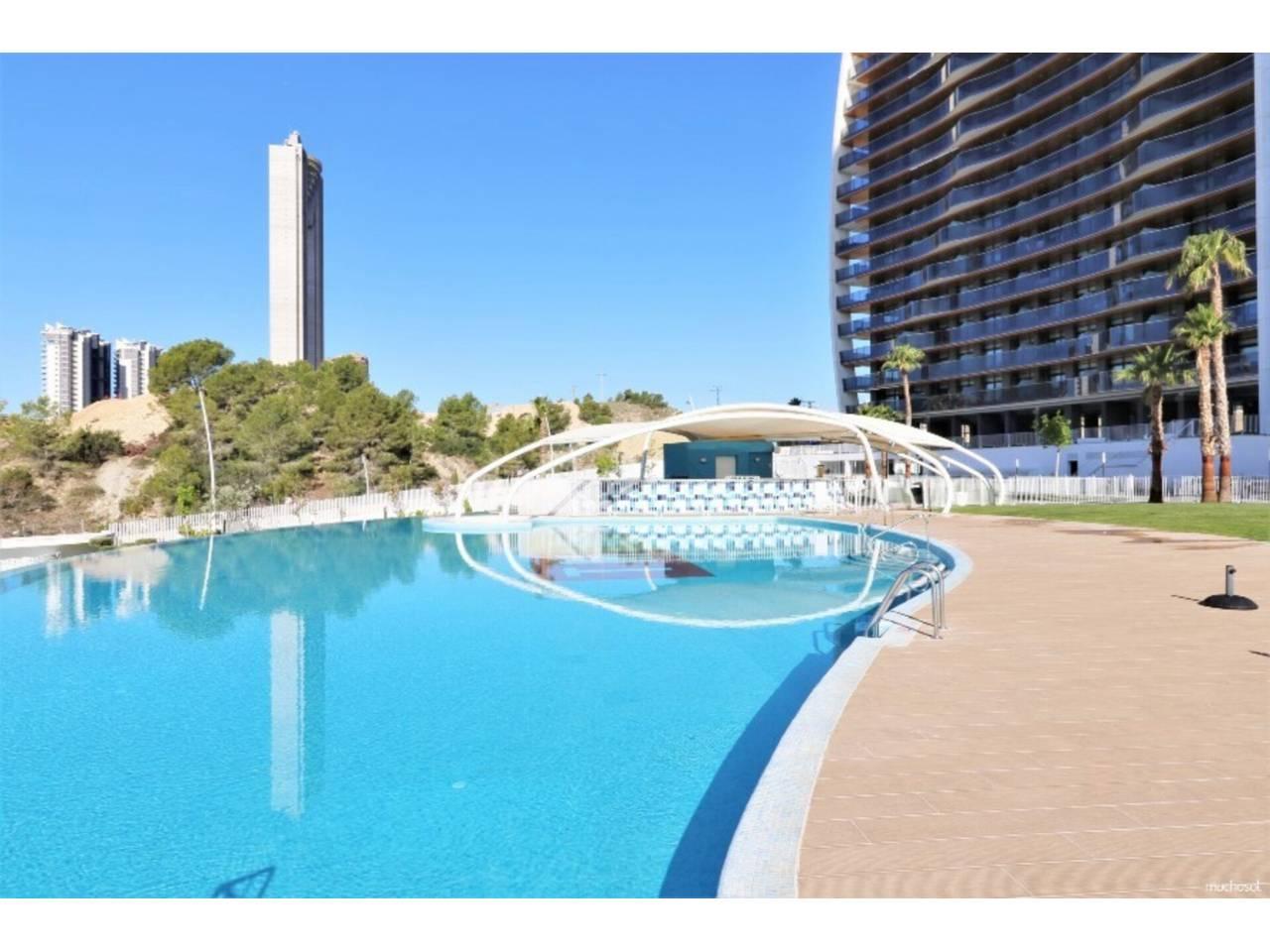 Piso de 3 Dormitorios y 2 Baños en alquiler vacacional en Benidorm Centro Urbano