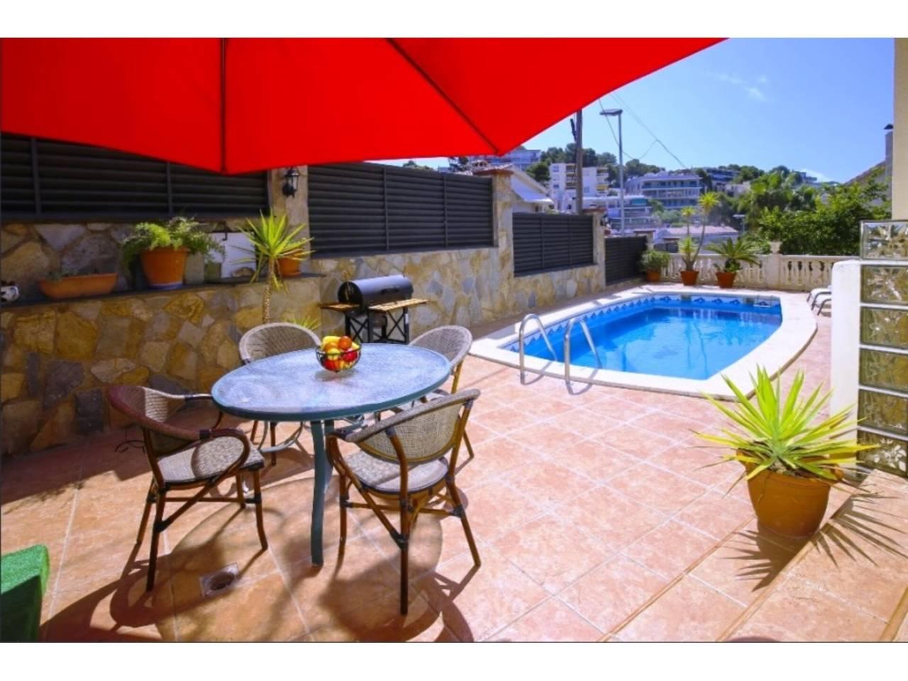 Casa Adosada de 4 Dormitorios en alquiler vacacional en Salou