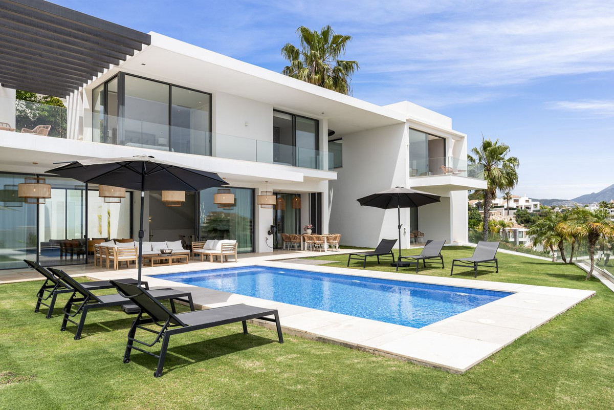 Casa de 5 Dormitorios y 6 Baños en venta en Benahavís