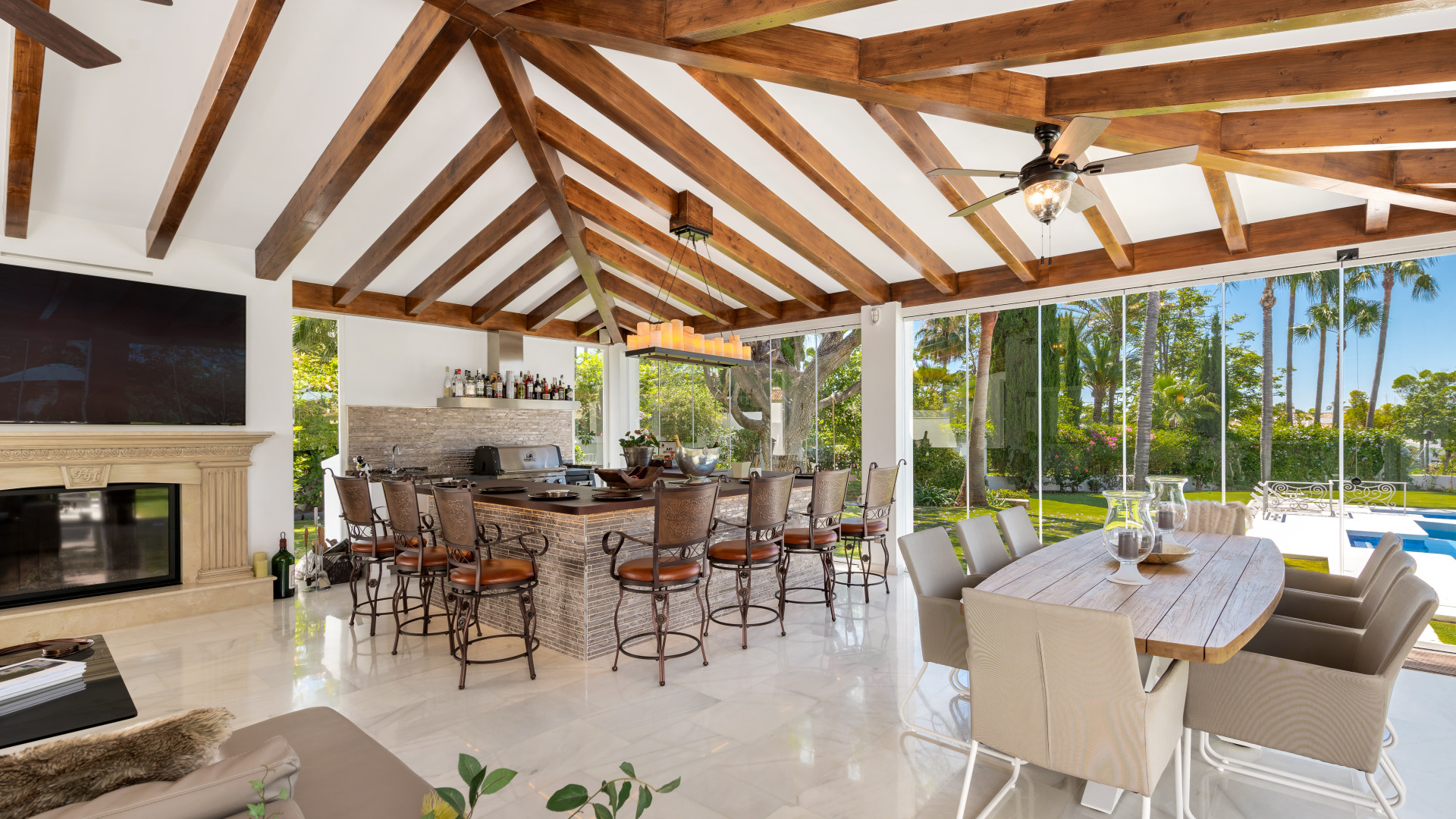 6 спални - Вила за продажба в Marbella