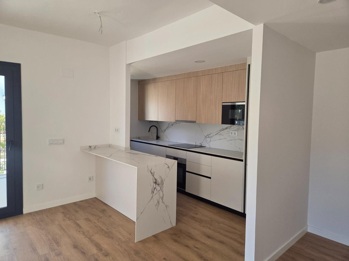 Piso de 3 Dormitorios en venta en Estepona