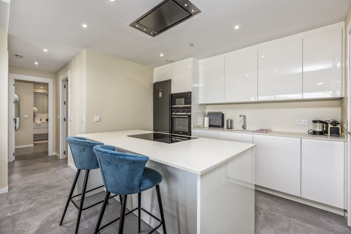 Piso de 2 Dormitorios en venta en Fuengirola