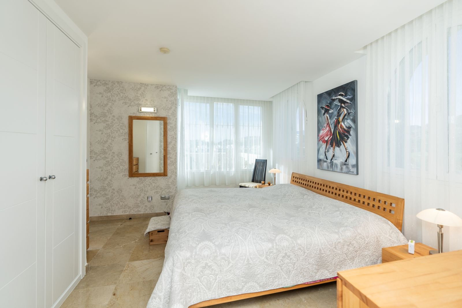 4 Bed, 2 Bath - Apartment for Sale in Los Almendros, Benahavis
