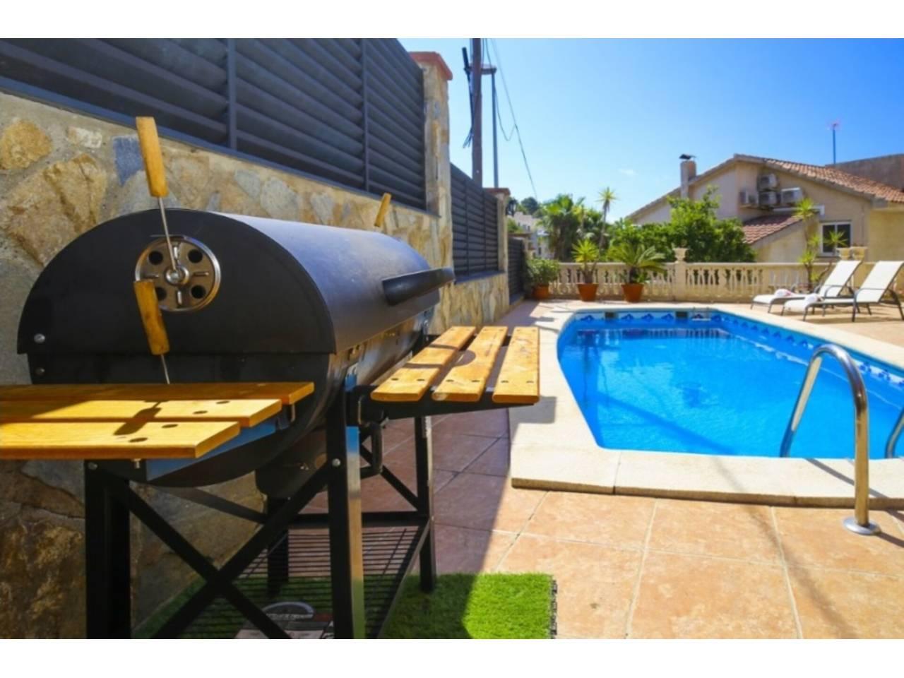 Casa Adosada de 4 Dormitorios en alquiler vacacional en Salou