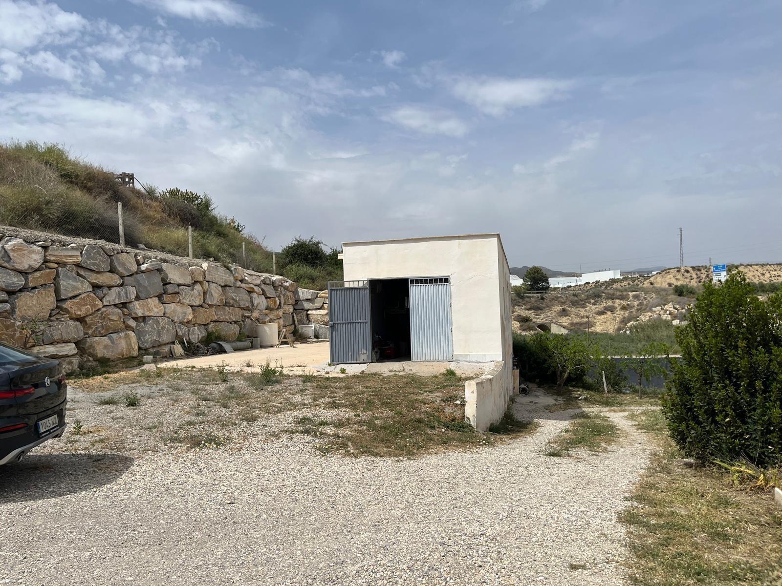 Finca de 4 Dormitorios en venta en Fines