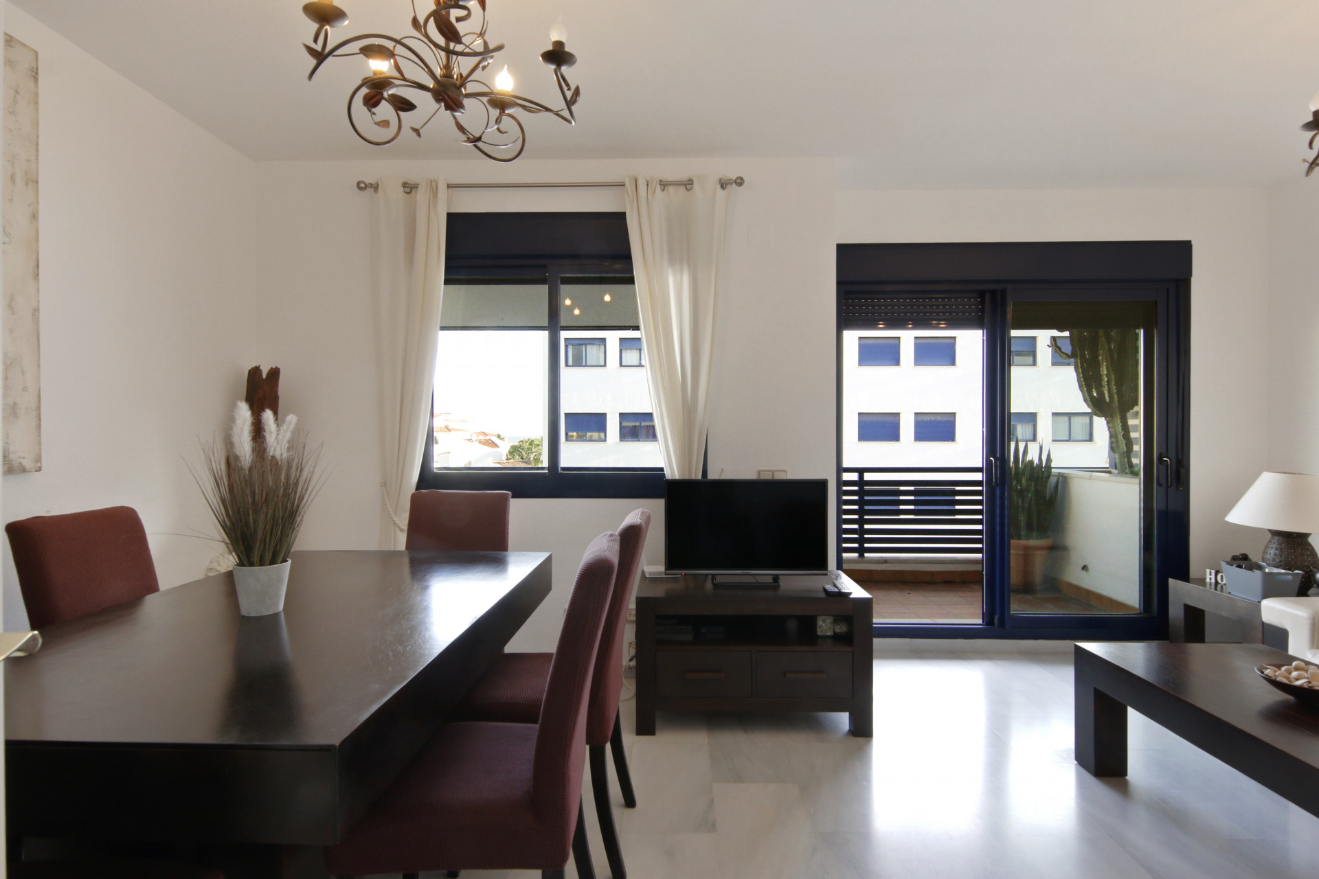 3 Bed - Apartment for Sale in La Alqueria, Estepona