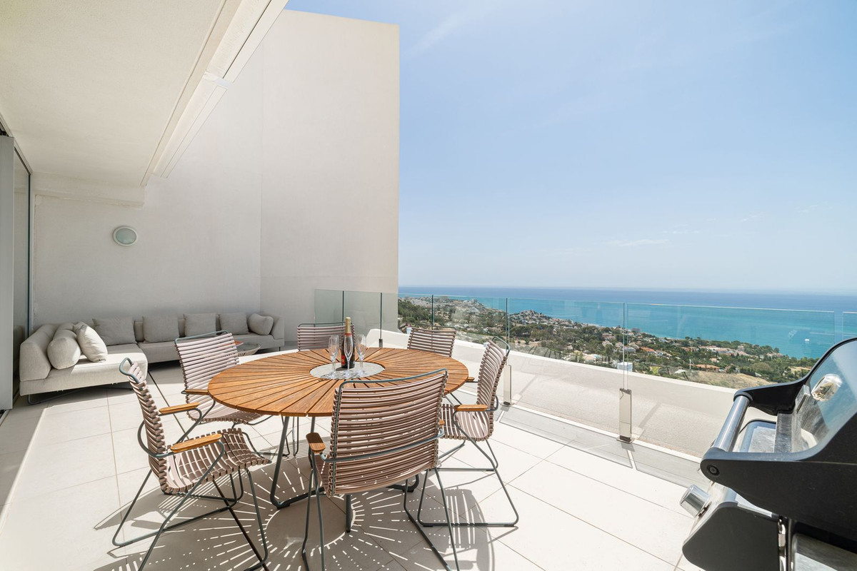 Ático de 3 Dormitorios en venta en Benalmádena